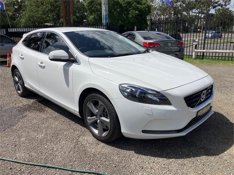 2016 Volvo V40 Hatchback T4 Luxury M Series MY16